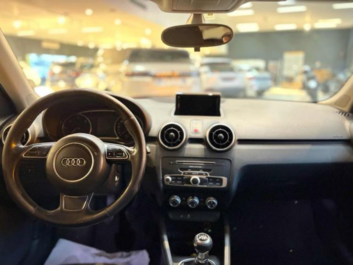 Audi A1 Sportback 1.4 TDI ultra Metal plus (14)