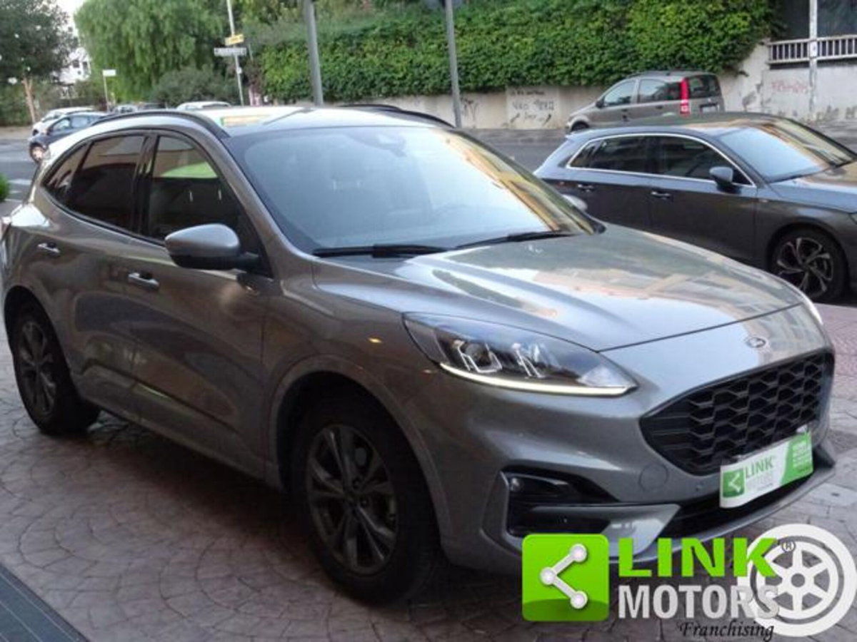 Ford Kuga 2.5 Full Hybrid 190 CV CVT 2WD ST-Line Design (3)
