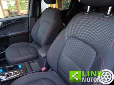 Ford Kuga 2.5 Full Hybrid 190 CV CVT 2WD ST-Line Design (8)