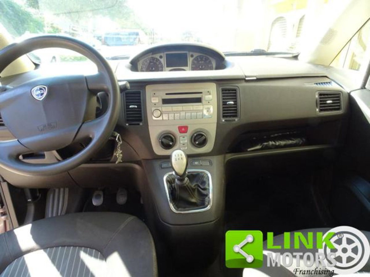 Lancia Musa 1.4 Argento Ecochic GPL (11)