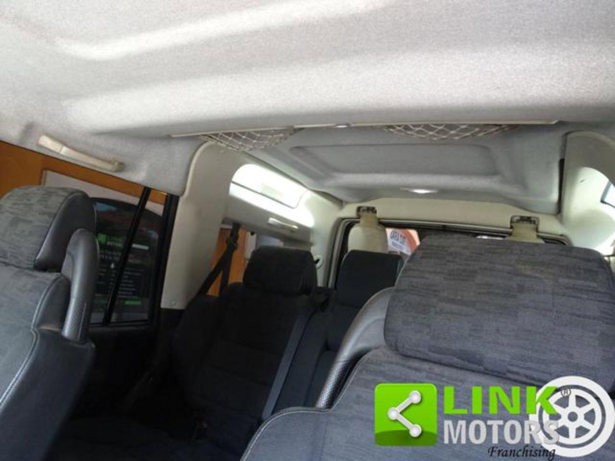 Land Rover Discovery 2.5 Td5 5 porte Luxury Head (11)