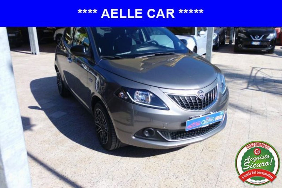 Lancia Ypsilon 1.0 FireFly 5 porte S&S Hybrid Gold Plus