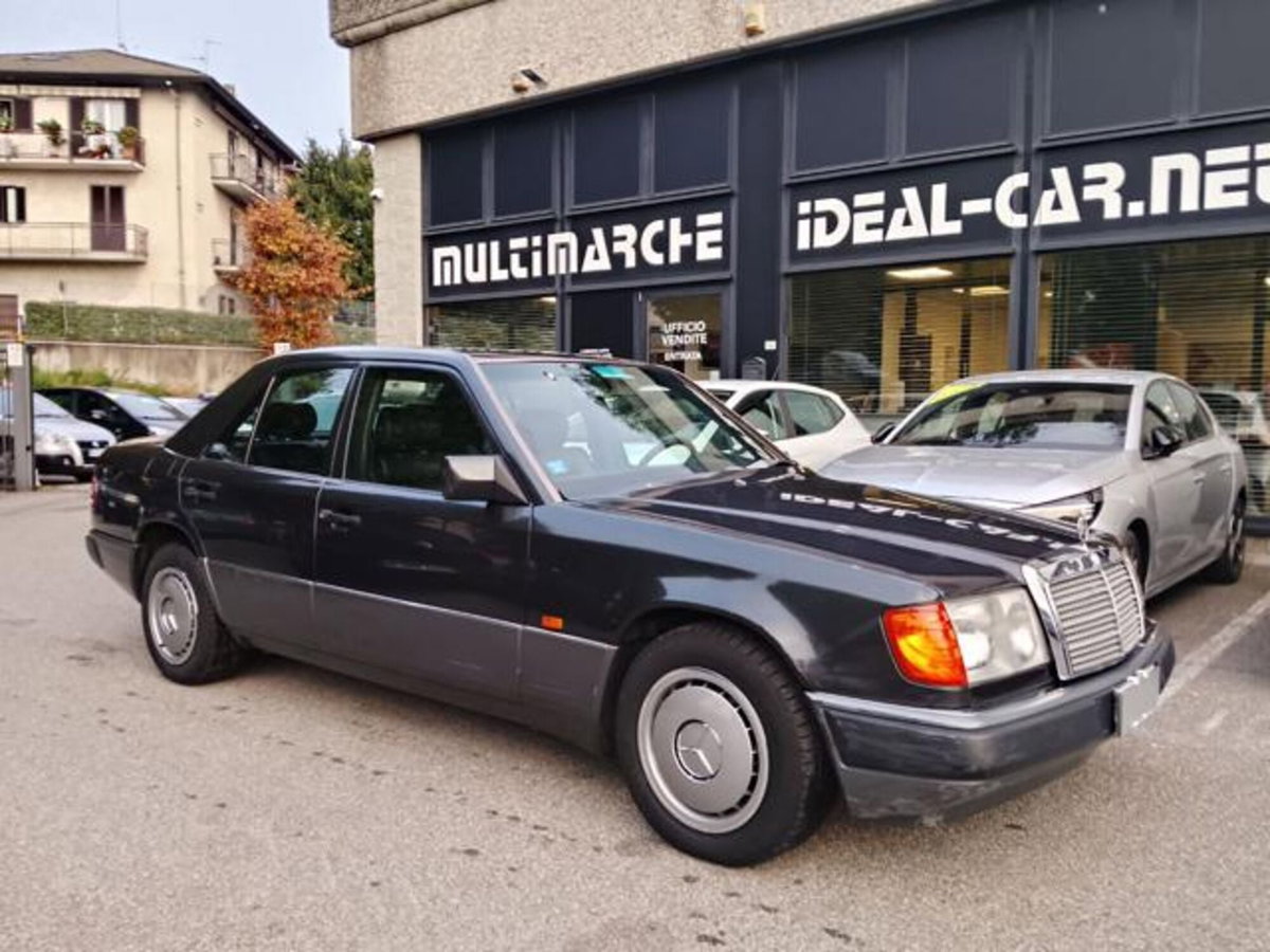 Mercedes-Benz 200 200 E (5)