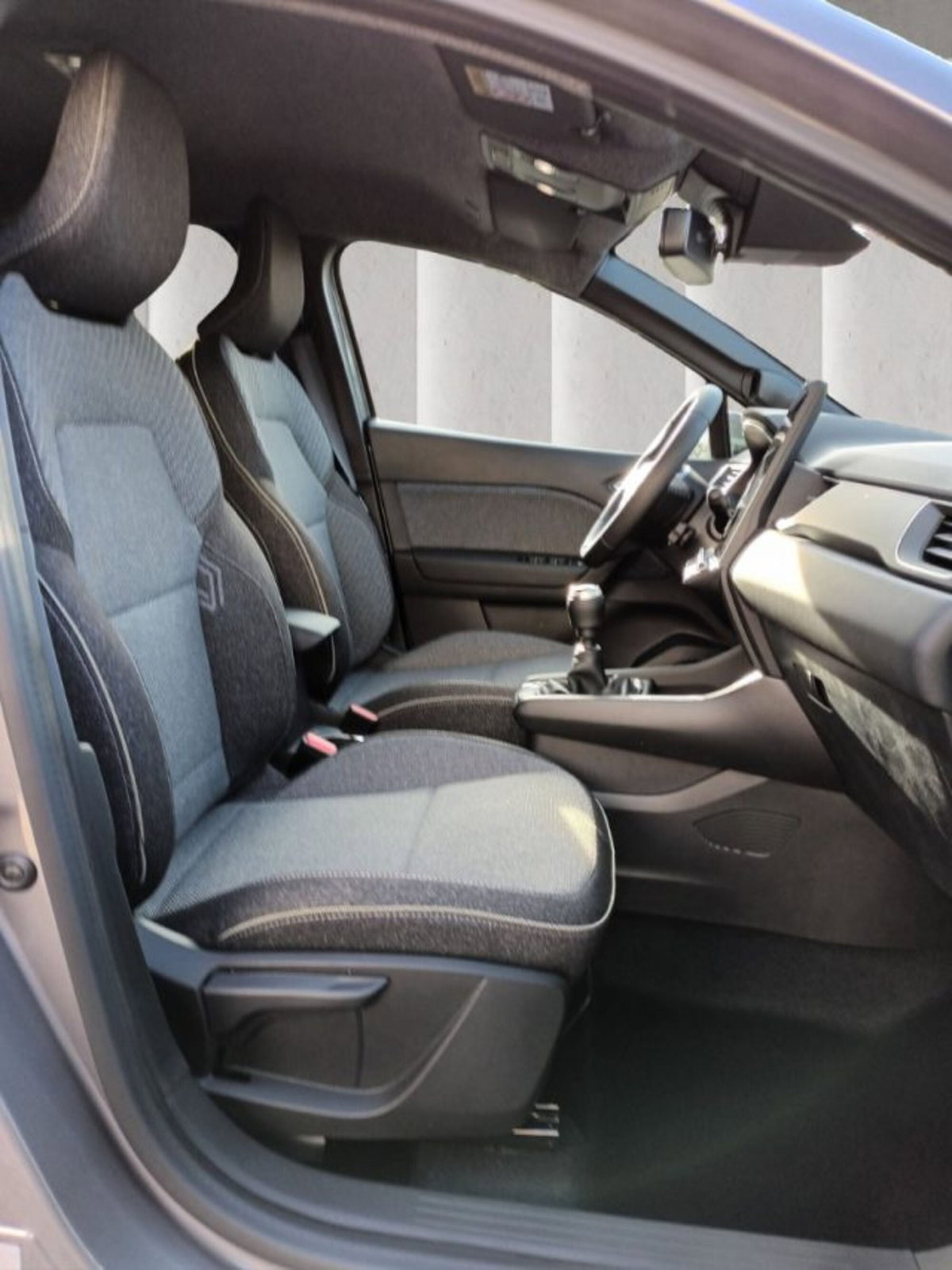 Renault Captur 1.2 eco-g Techno 120cv (11)