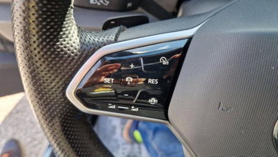 Volkswagen T-Roc 1.5 tsi R-Line dsg (10)