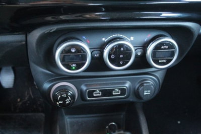 Fiat 500L 1.4 95 CV Cross (10)