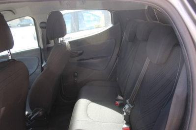 Lancia Ypsilon 1.0 FireFly 5 porte S&S Hybrid Gold Plus (7)