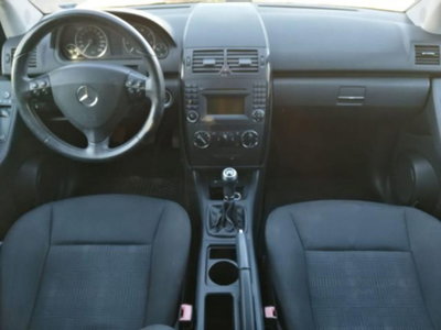Mercedes-Benz Classe A 160 AUTOMATIC (10)