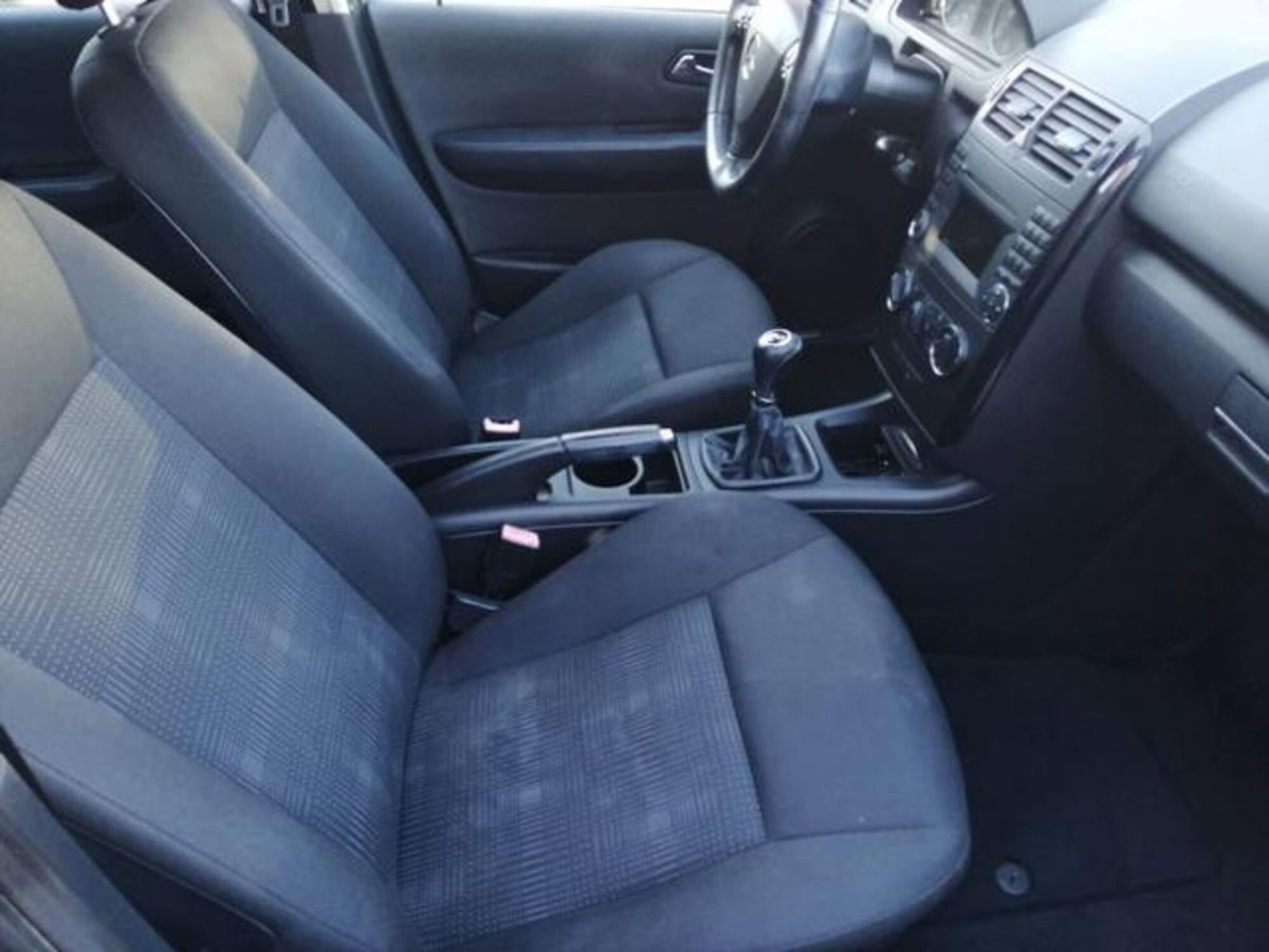 Mercedes-Benz Classe A 160 AUTOMATIC (11)