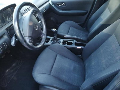 Mercedes-Benz Classe A 160 AUTOMATIC (9)