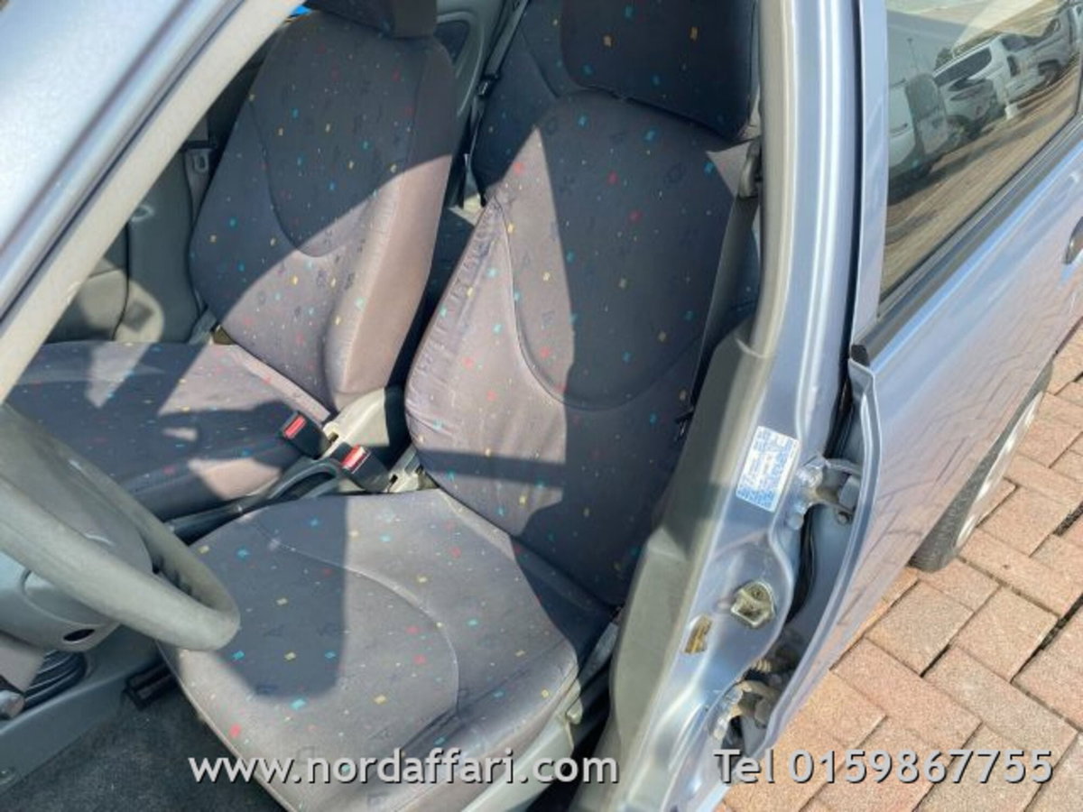 Suzuki Alto 1.1i cat 5p. DX (10)