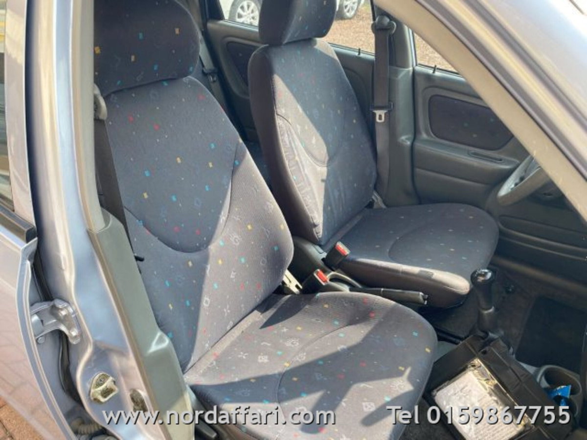 Suzuki Alto 1.1i cat 5p. DX (12)