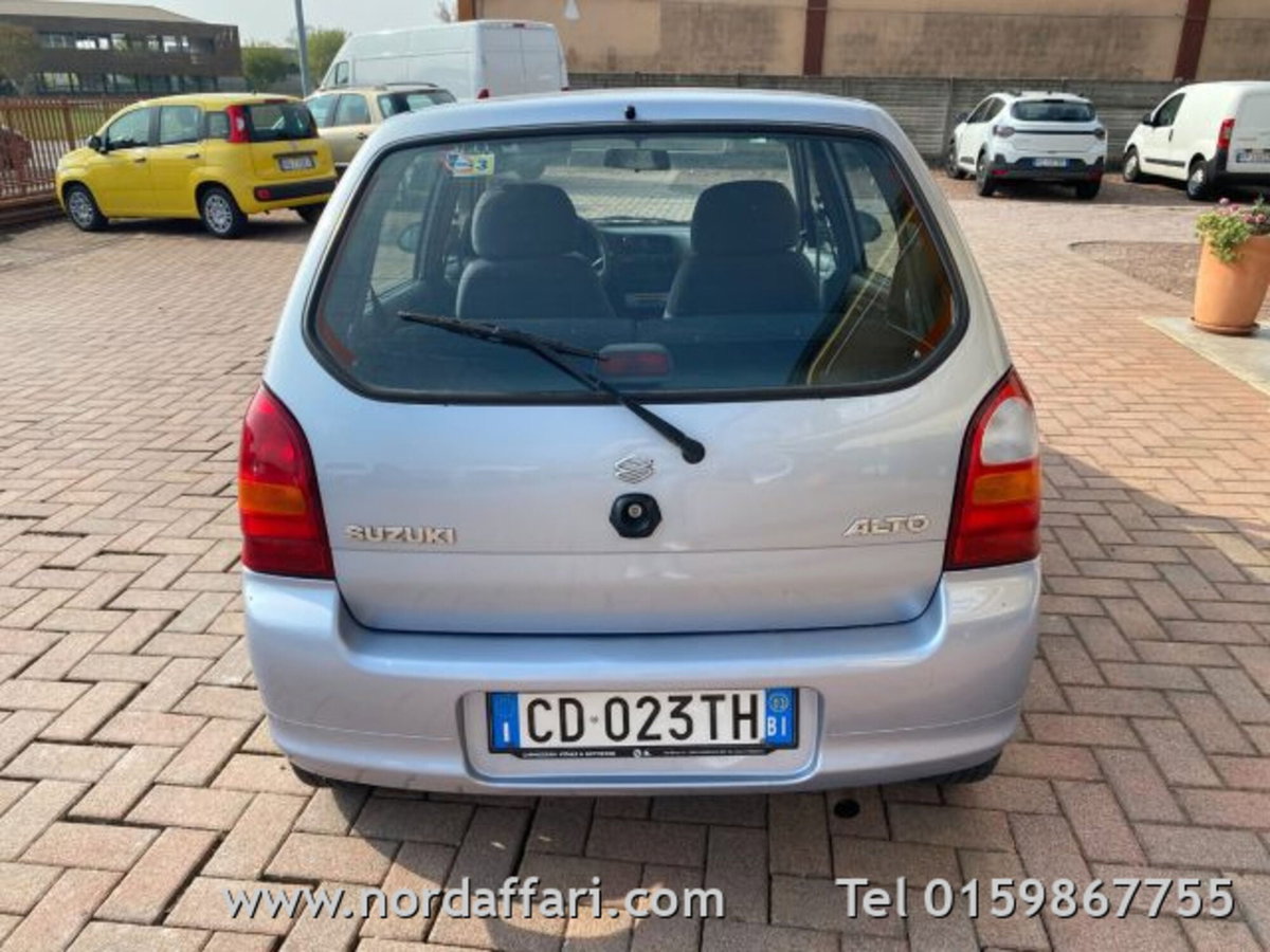 Suzuki Alto 1.1i cat 5p. DX (6)
