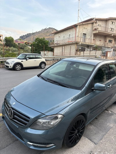 Mercedes-Benz Classe B 180 CDI Premium (2)