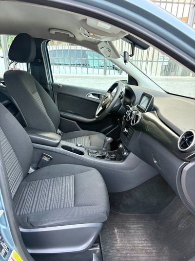 Mercedes-Benz Classe B 180 CDI Premium (7)