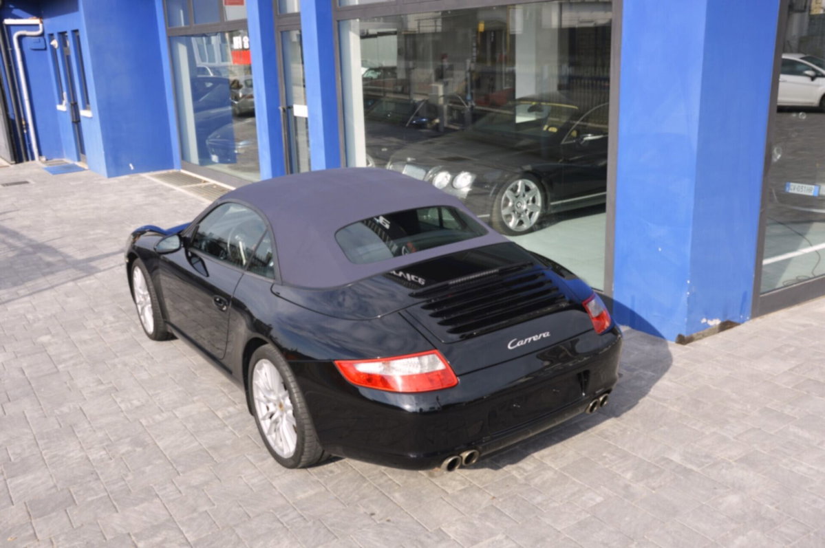 Porsche 911 Cabrio Carrera 4