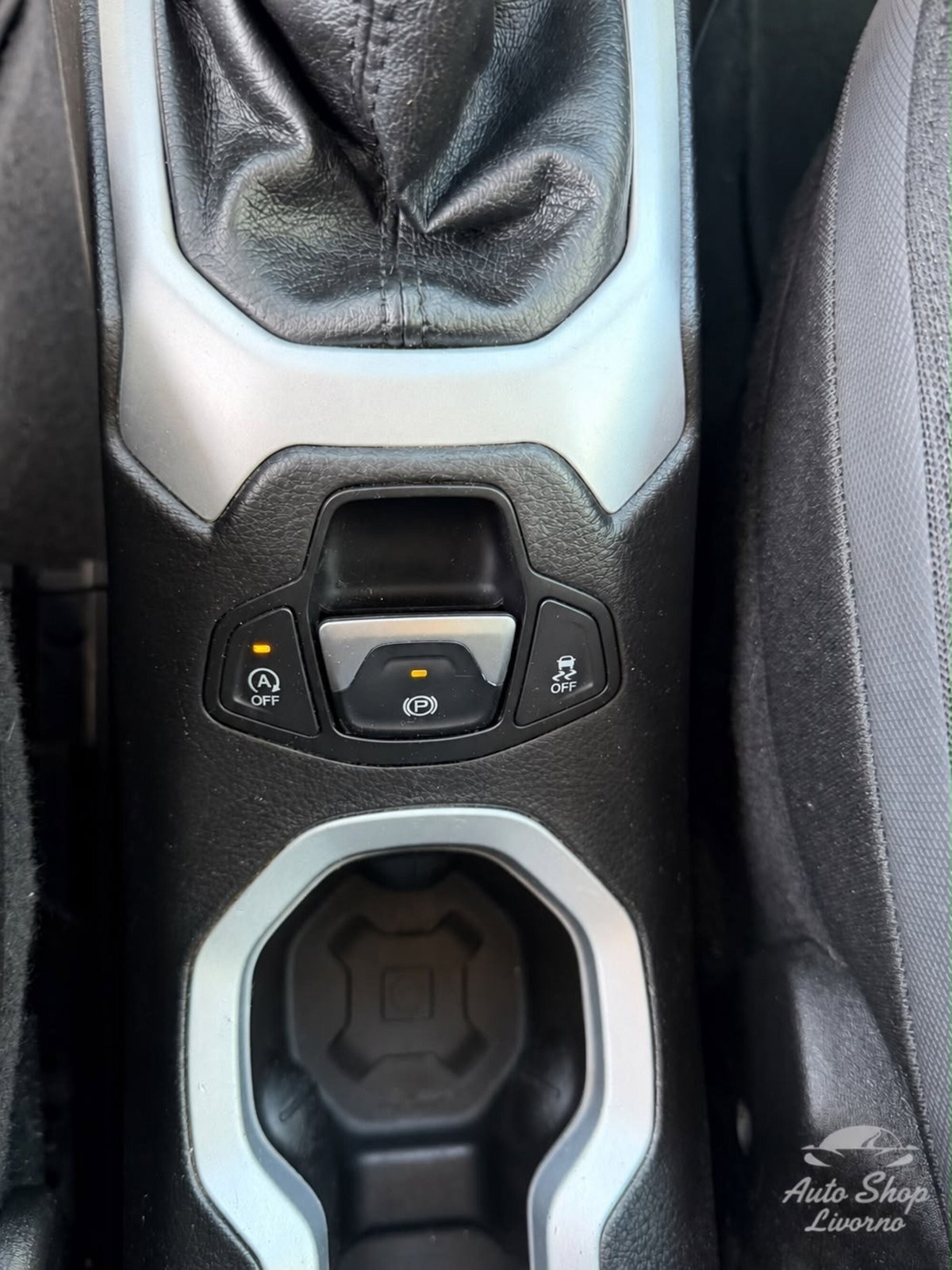 Jeep Renegade 1.6 Mjt 120 CV Limited (10)