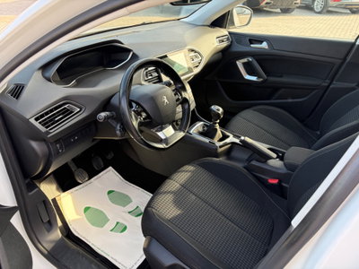 Peugeot 308 BlueHDi 130 S&S Active (8)