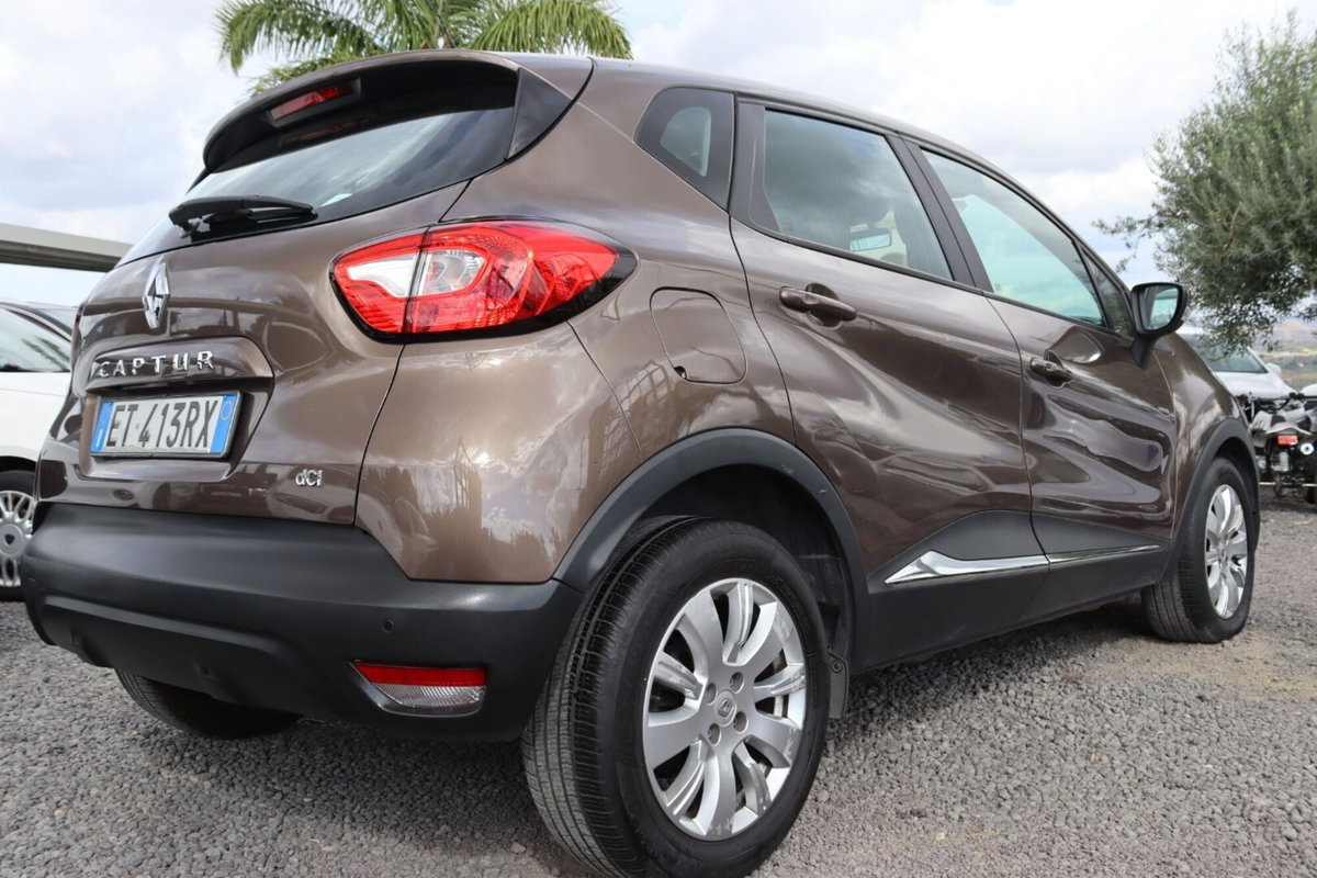 Renault Captur 1.5 dCi 8V 90 CV Start&Stop Energy R-Link (2)