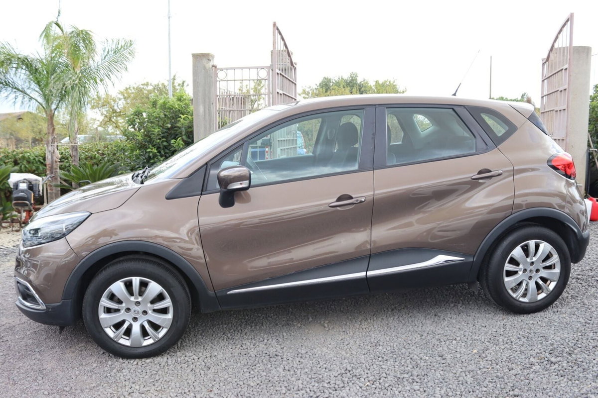 Renault Captur 1.5 dCi 8V 90 CV Start&Stop Energy R-Link (7)