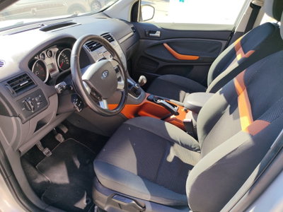 Ford Kuga 2.0 TDCi 136 CV 4WD Titanium DPF (7)