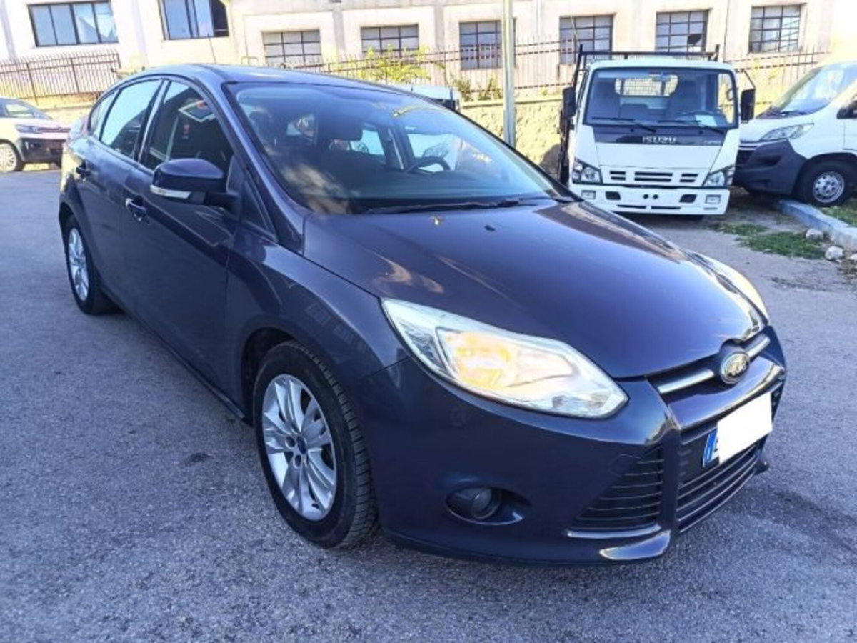Ford Focus 1.6 TDCi 115 CV (2)