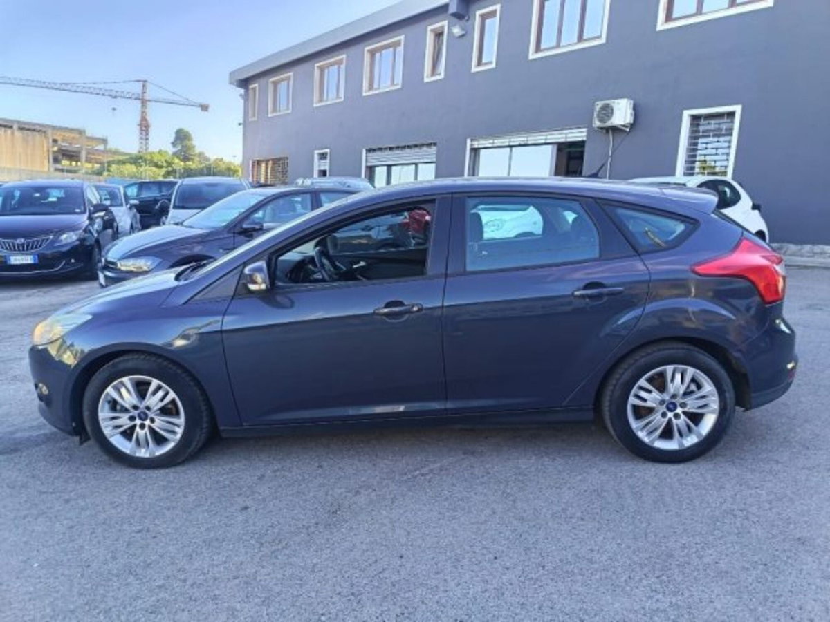 Ford Focus 1.6 TDCi 115 CV (4)