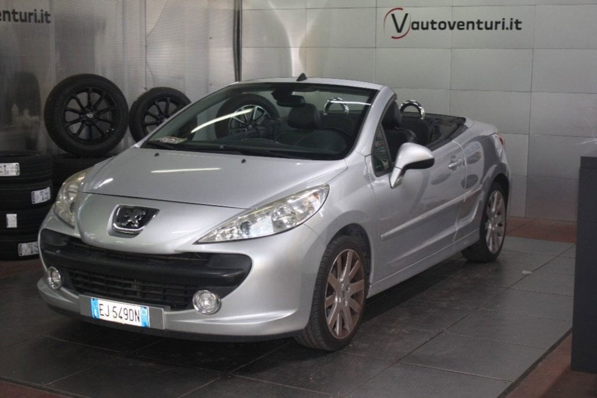 Peugeot 207 Cabrio VTi 120CV CC aut. Féline (5)