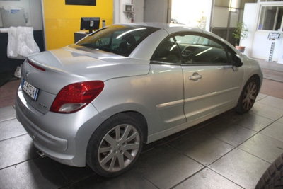 Peugeot 207 Cabrio VTi 120CV CC aut. Féline (7)