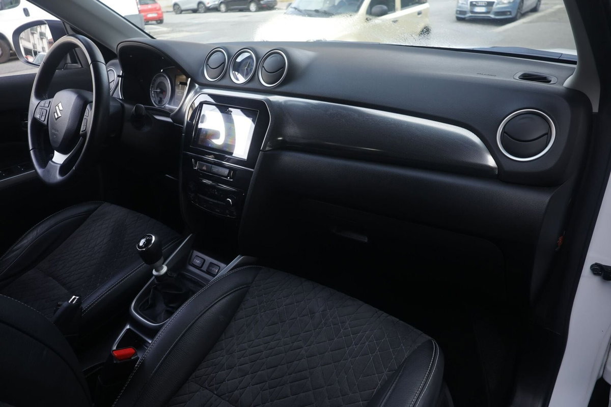 Suzuki Vitara 1.4 Boosterjet A/T Starview (11)