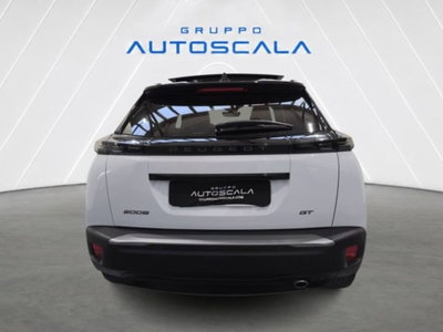 Peugeot 2008 BlueHDi 130 S&S EAT8 GT (4)