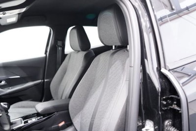 Peugeot 2008 1.2 puretech Allure s&s 100cv (11)