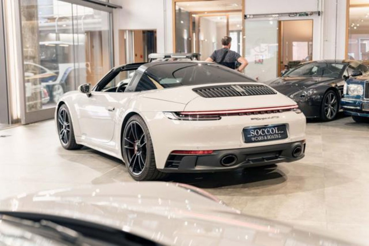 Porsche 911 Cabrio Targa 3.0 4 GTS auto (4)