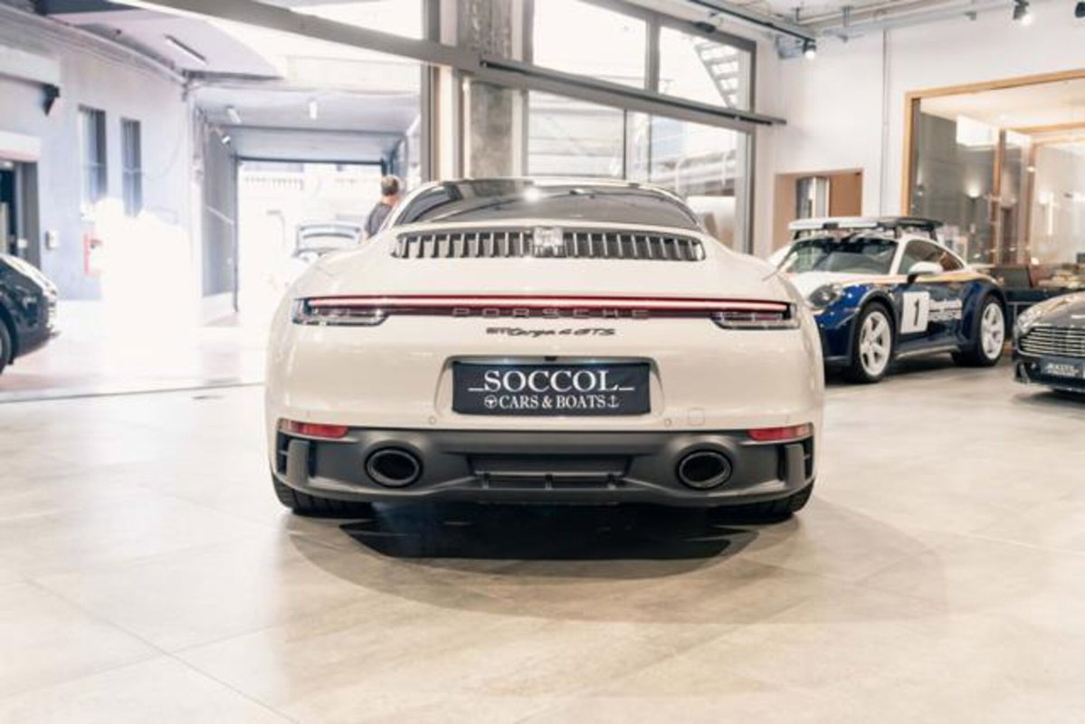 Porsche 911 Cabrio Targa 3.0 4 GTS auto (5)