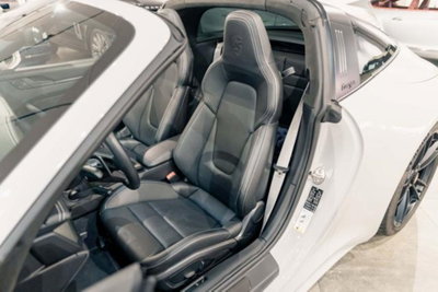 Porsche 911 Cabrio Targa 3.0 4 GTS auto (8)