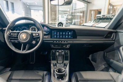 Porsche 911 Cabrio Targa 3.0 4 GTS auto (9)