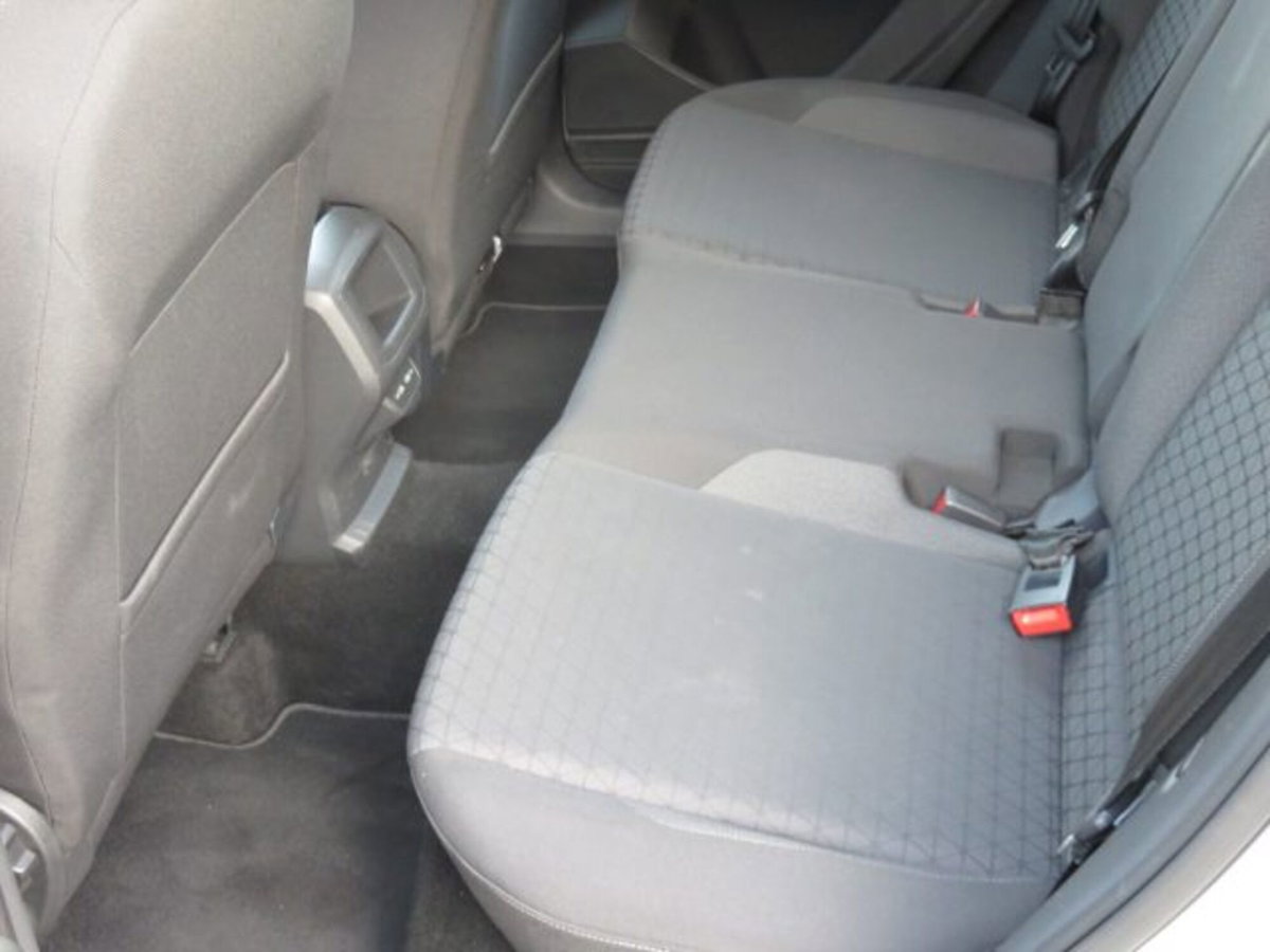 Volkswagen T-Cross 1.0 TSI 110 CV DSG Style (14)