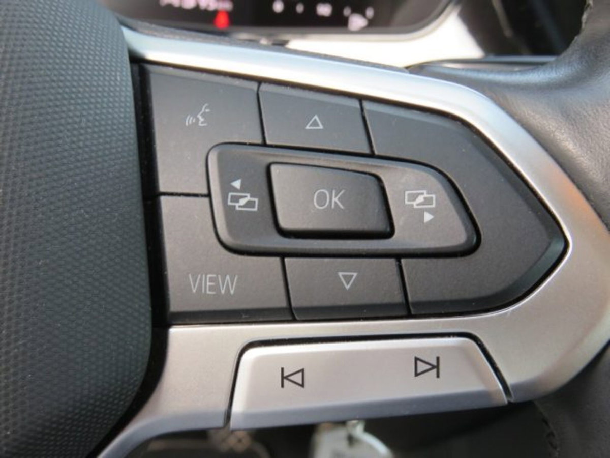 Volkswagen T-Cross 1.0 TSI 110 CV DSG Style (9)