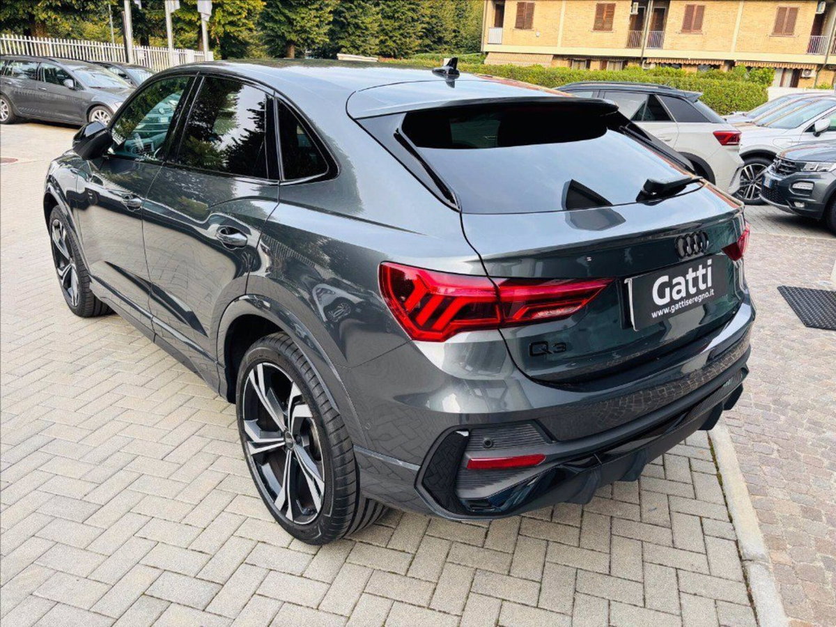 Audi Q3 35 TDI quattro S tronic Business (8)