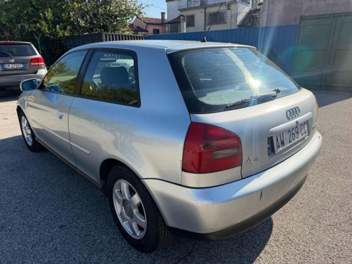 Audi A3 1.8 turbo 20V cat 3p. Attraction (9)