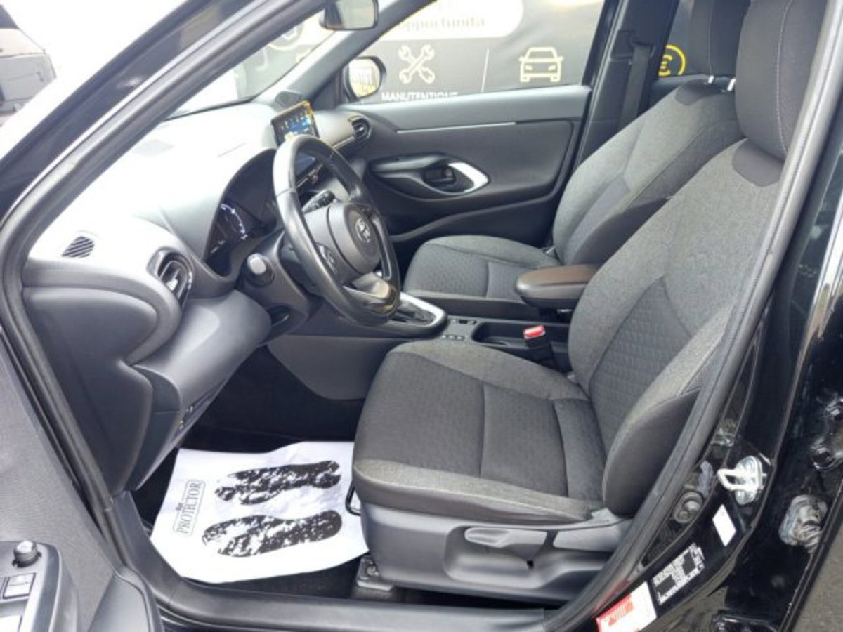 Toyota Yaris Cross 1.5 Hybrid 5p. E-CVT Trend (13)