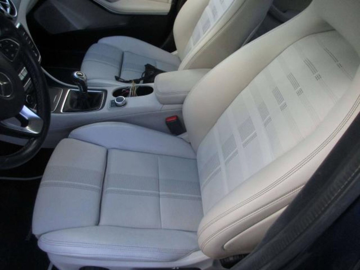 Mercedes-Benz GLA SUV 180 d Sport (10)