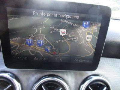 Mercedes-Benz GLA SUV 180 d Sport (14)