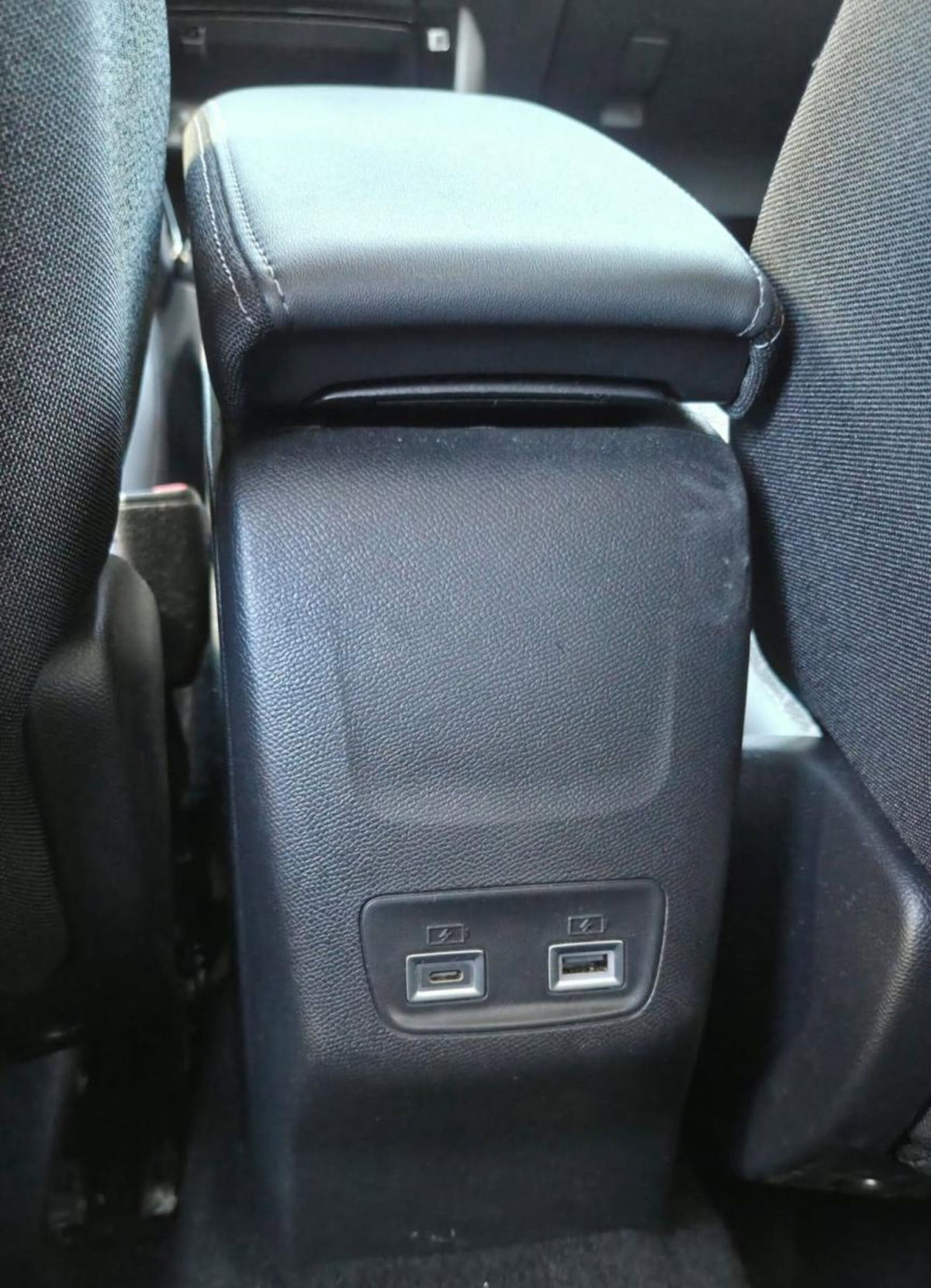 Peugeot 208 PureTech 100 Stop&Start 5 porte Allure (17)