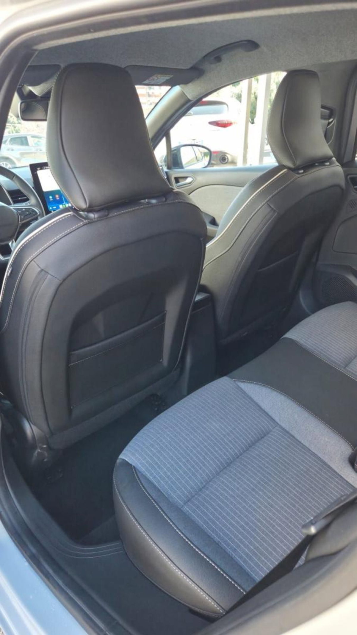 Renault Clio TCe 100 CV GPL 5 porte Techno (11)