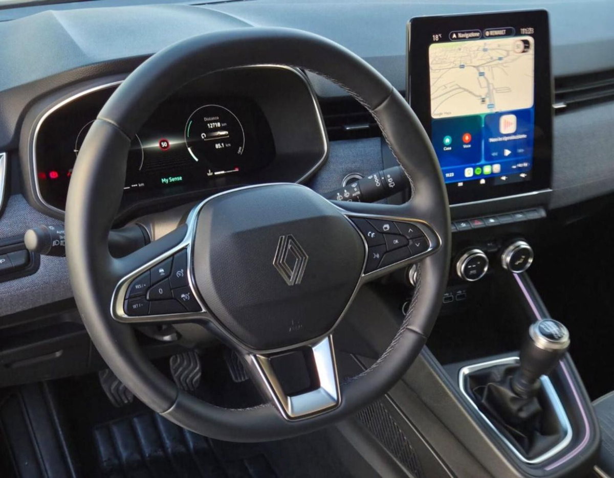 Renault Clio TCe 100 CV GPL 5 porte Techno (9)