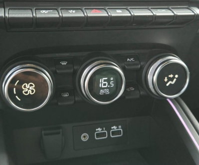 Renault Clio TCe 100 CV GPL 5 porte Techno (11)