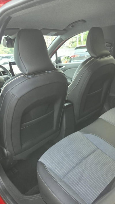 Renault Clio TCe 100 CV GPL 5 porte Techno (17)