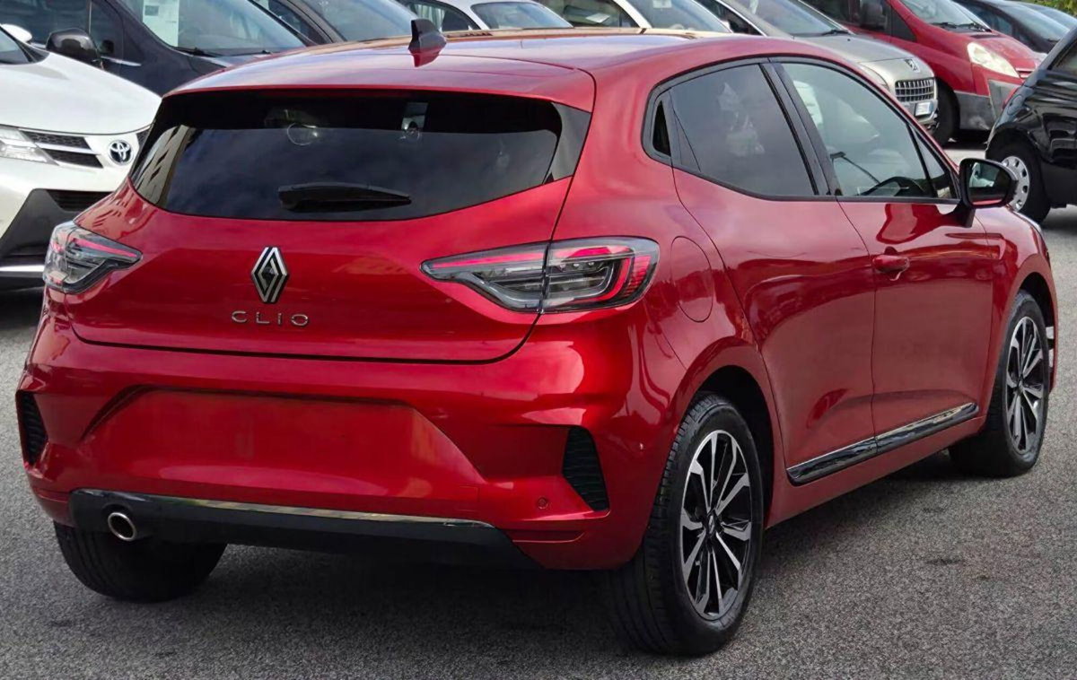 Renault Clio TCe 100 CV GPL 5 porte Techno (5)