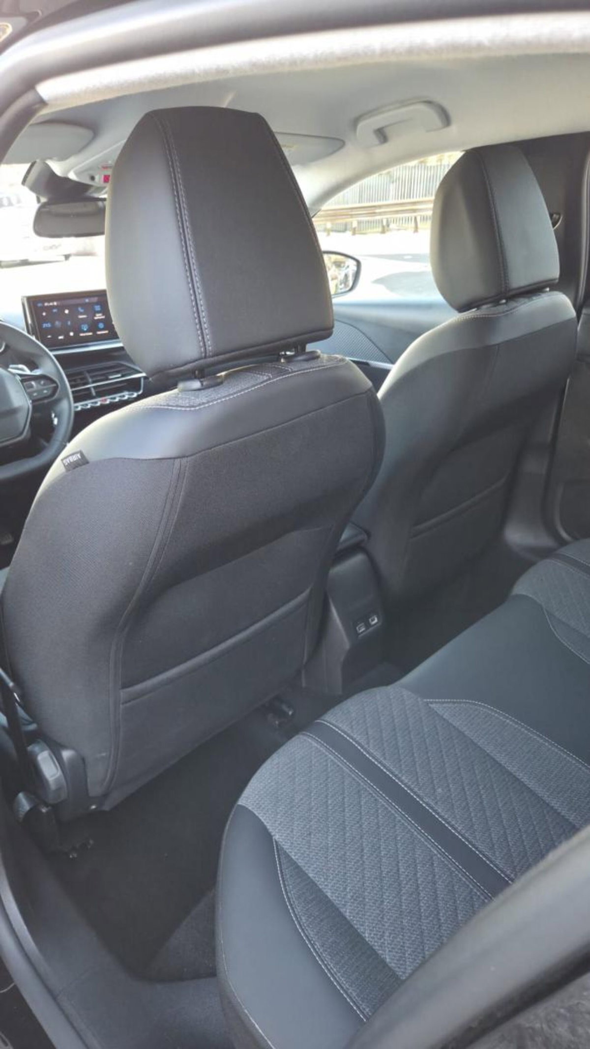 Peugeot 208 PureTech 100 Stop&Start 5 porte Allure (9)